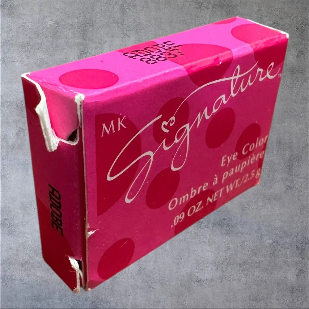 Mary Kay Signature Eye Color Single Eyeshadow Adobe 8837 .09oz‎ New Vintage Box